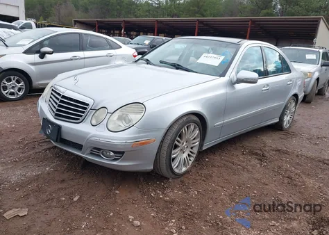 2007 Mercedes-Benz E 350 z USA, uszkodzony, nr VIN WDBUF56X07B111890